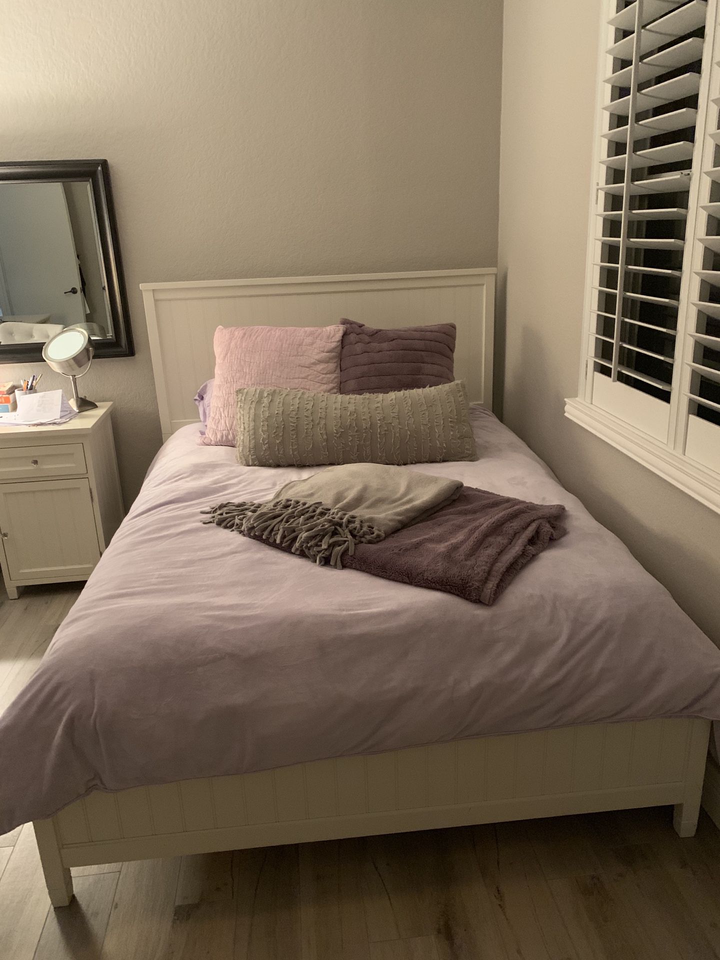 Pottery Barn Queen Bed Frame Simply White