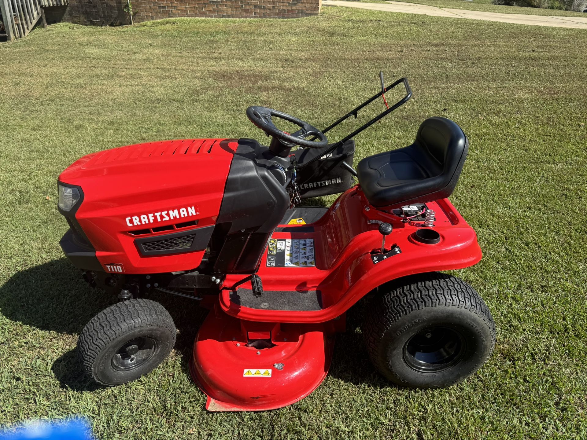 Craftsman Riding Lawnmower