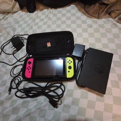 Nintendo Switch Console 128gb + Game