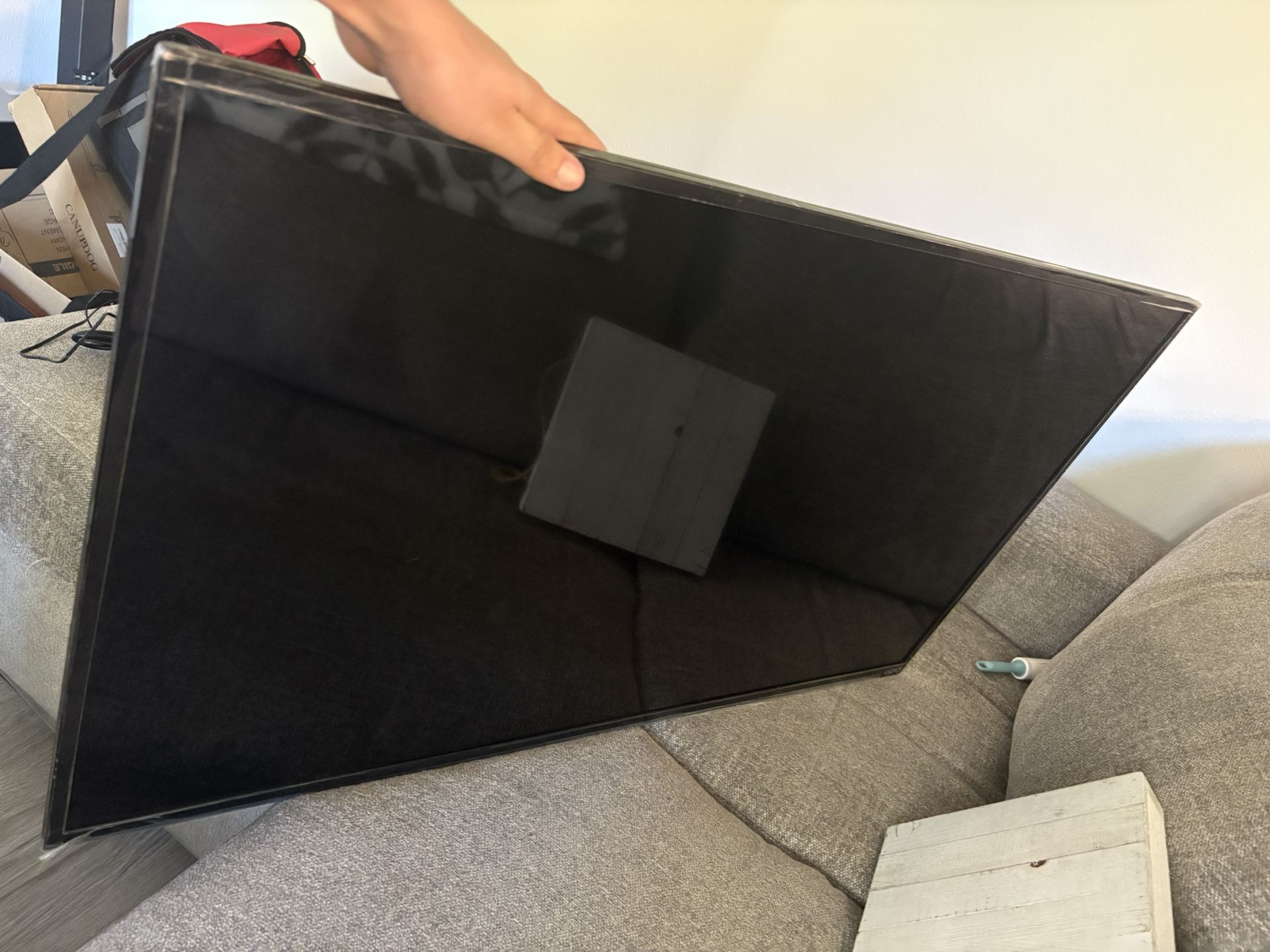 43” Smart Vizio TV