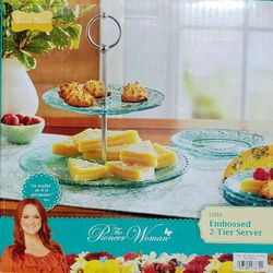 The Pioneer Woman Embossed 2-Tier Server