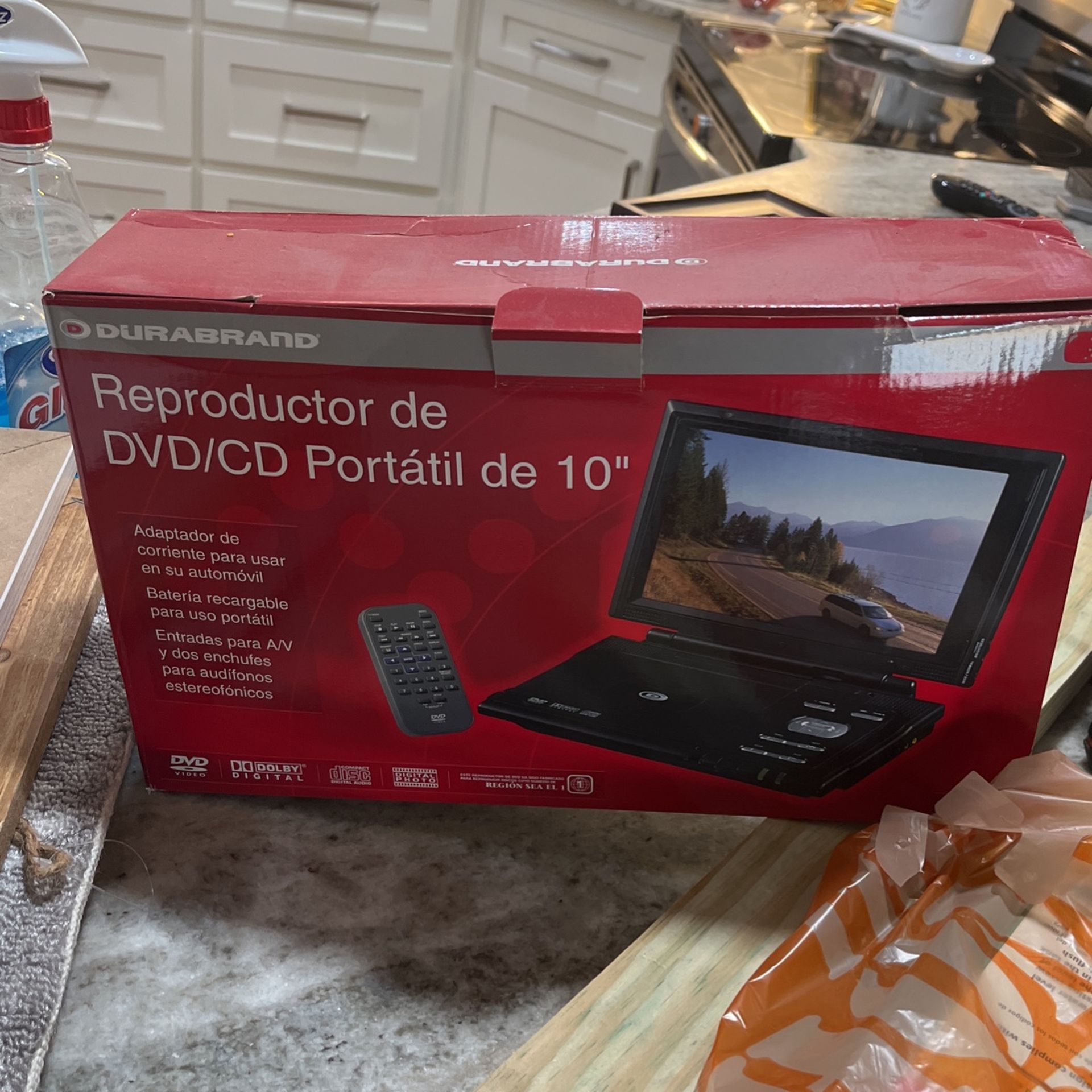 Portable DVD Player TV 10”