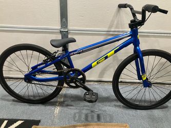 GT Mach One  junior