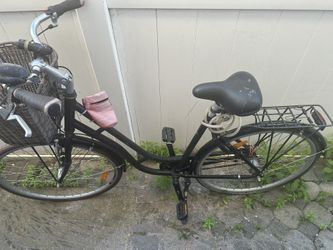 Woman’s Bike What’s Your Offer?