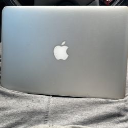 MacBook