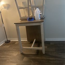 Small , 2 Stool Table 