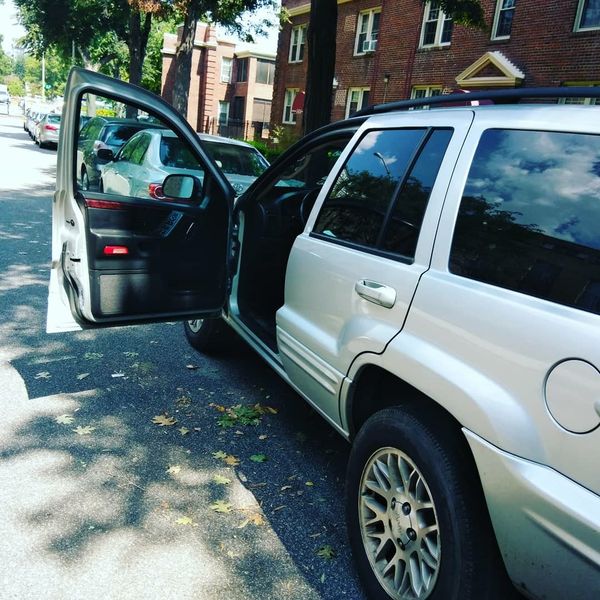 2002 Jeep Grand Cherokee Only 193k Miles Need 4 Bottles Oil And A 2002 Jeep Grand Cherokee Only 193k Miles Need 4 Bottles Oil And A Jump Start New Battery Soon For In Washington Dc Offerup