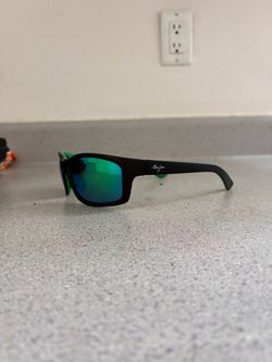Maui Jim Sunglasses Black Frame Green Mirror Lenses