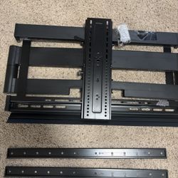 TV Mount - Supports Up To 90” TV - Swivels And Pulls Out