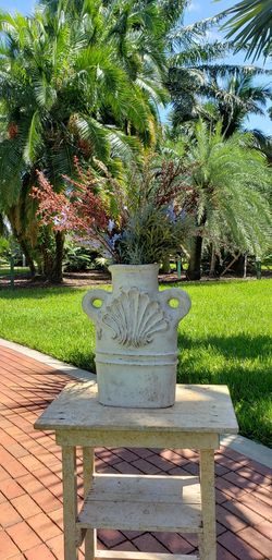 Lg Pottery Shabby Vase (heavy) comes with flowers