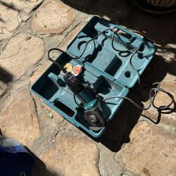 Makita Grinder 4 Inch 