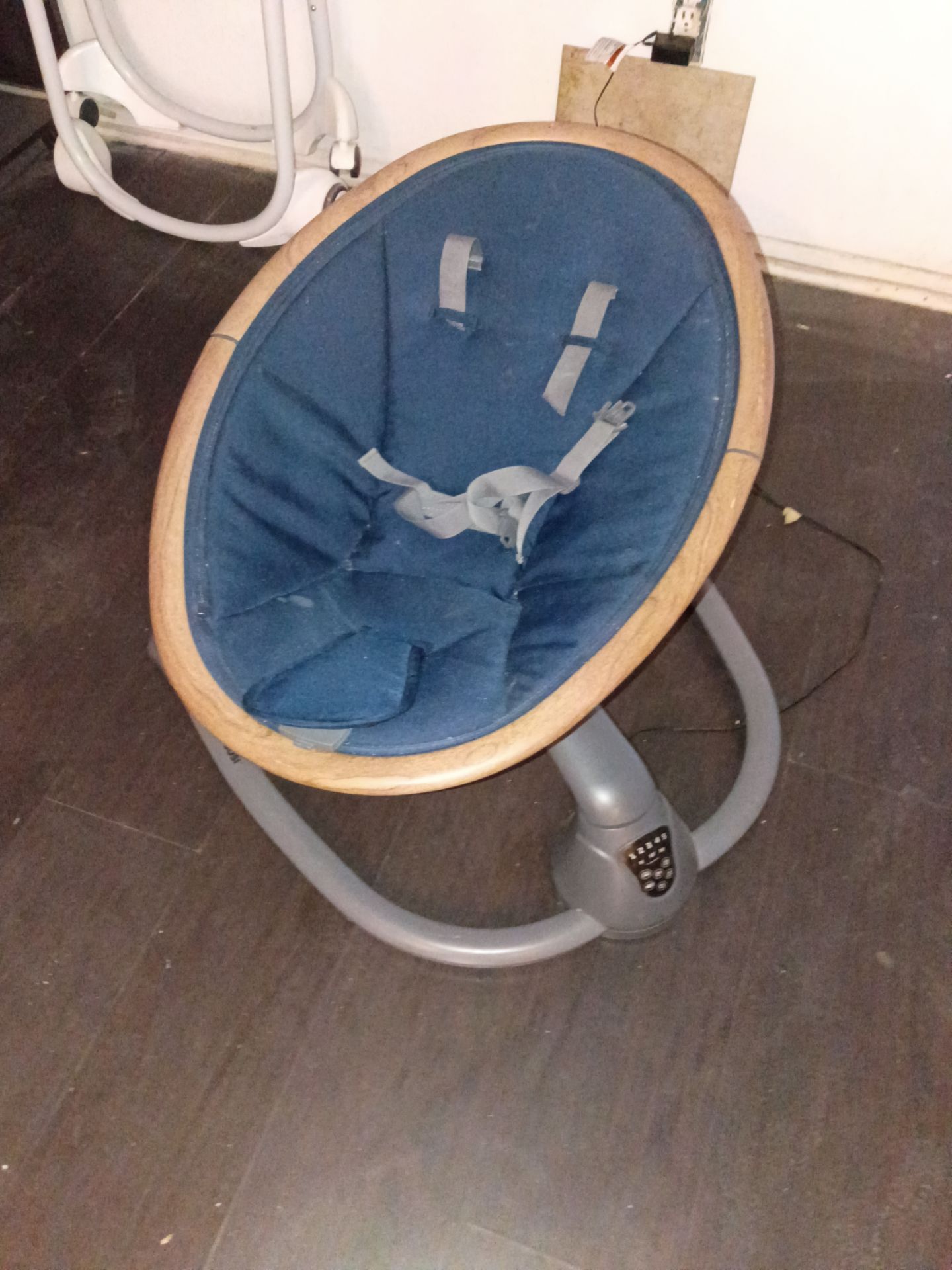 Baby swing