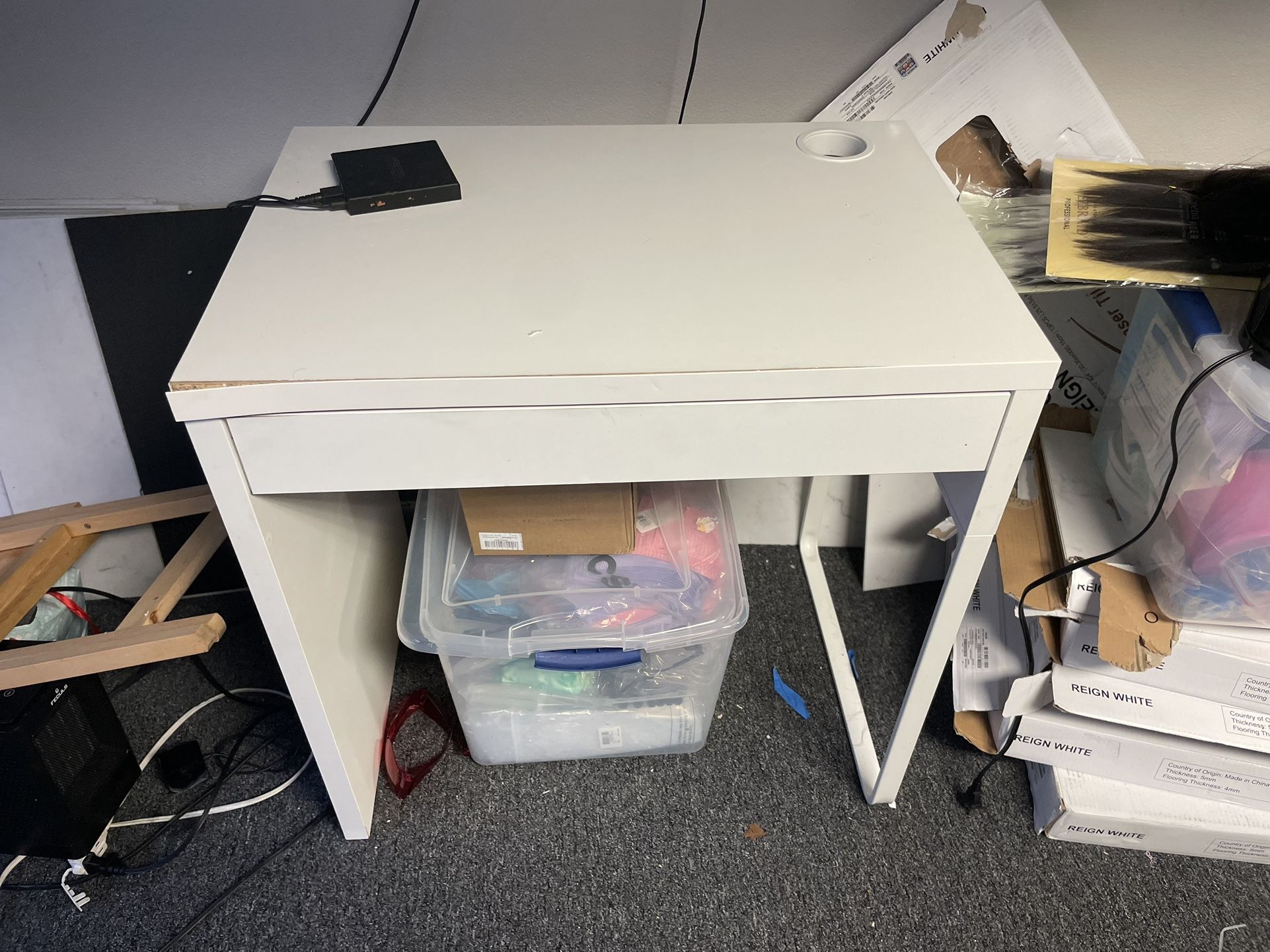 IKEA micke desk 