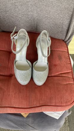 Shoes size 5.5. New