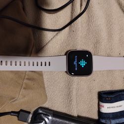 Fitbit Versa 2