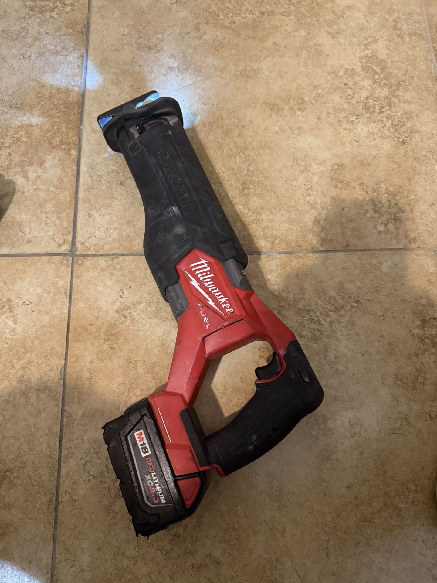 Milwaukee Sawzall M18 Fuel