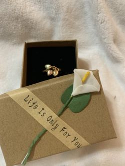 10kt solid yellow gold and rose gold ring size 6