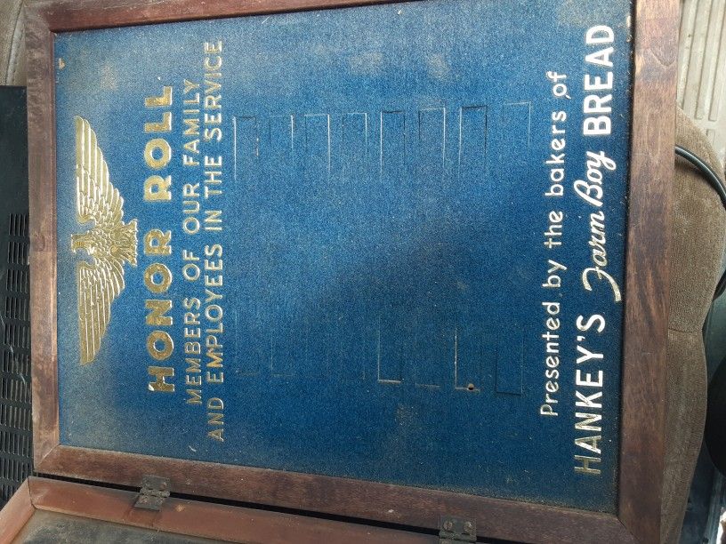 Hankies Farm Boy Bread Employees Honor Roll