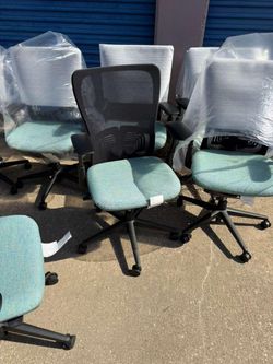 Brand new haworth zody 2 office chair