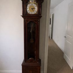 Grandfather Clock 