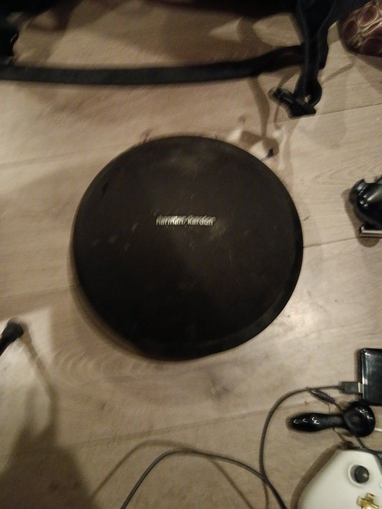 Harmon Kardon Onyx Studio