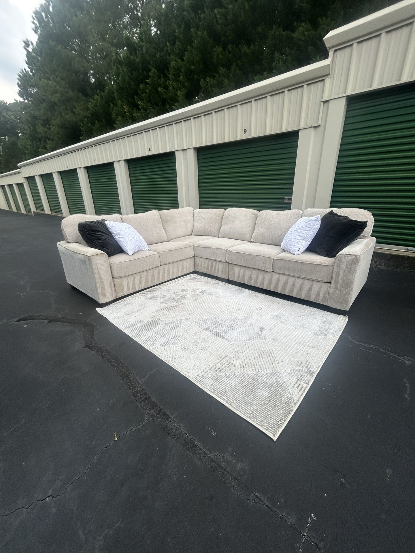 FREE DELIVERY!! - Ashley Furniture Lavernett 3 Piece Sectional - FLAWLESS CONDITION!!!