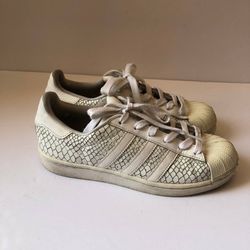 Adidas Womens Superstar Snake Off White S75127 White Sneakers Shoes Sz 7.5 for Sale in Phoenix AZ OfferUp