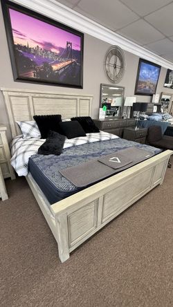 4 PC KING BEDROOM SET