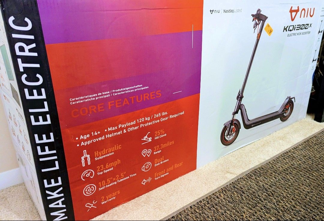 Electric Kick Scooter/ NIU KQi300x/ Brand New