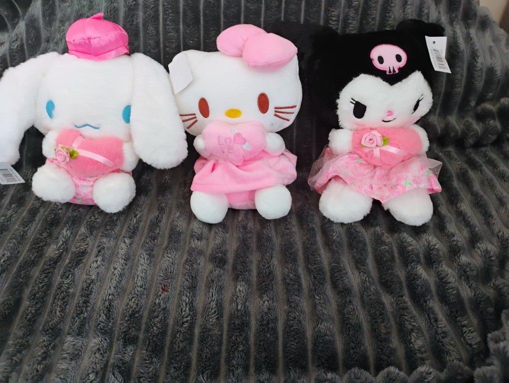Hello Kitty Plushie