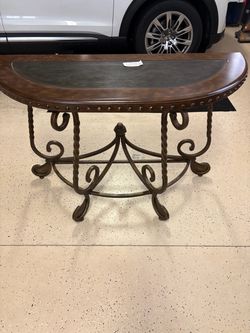 Bernhardt entrance table