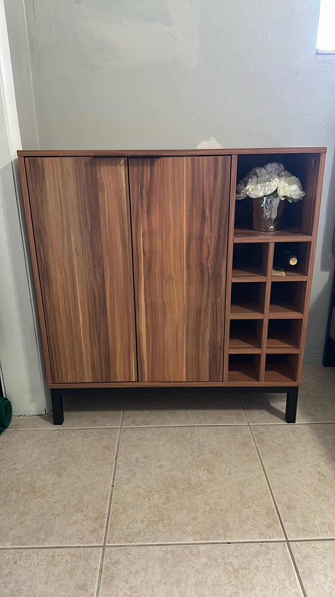 Mini Bar