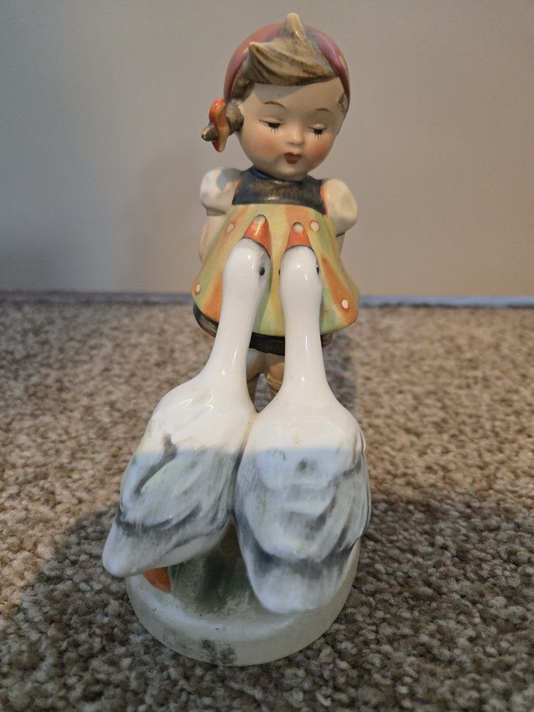 Hummel Goose Girl