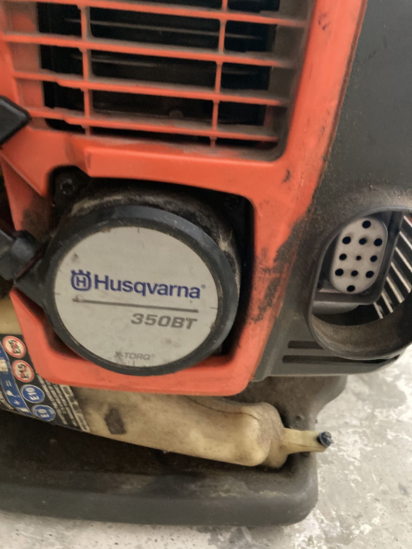 Husqvarna leaf blower