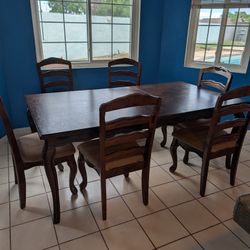 Kitchen Table With Chairs 