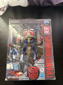 Transformers The Ride Deluxe Optimus Prime exclusive
