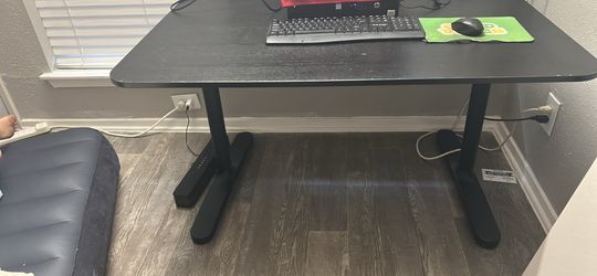 Office table