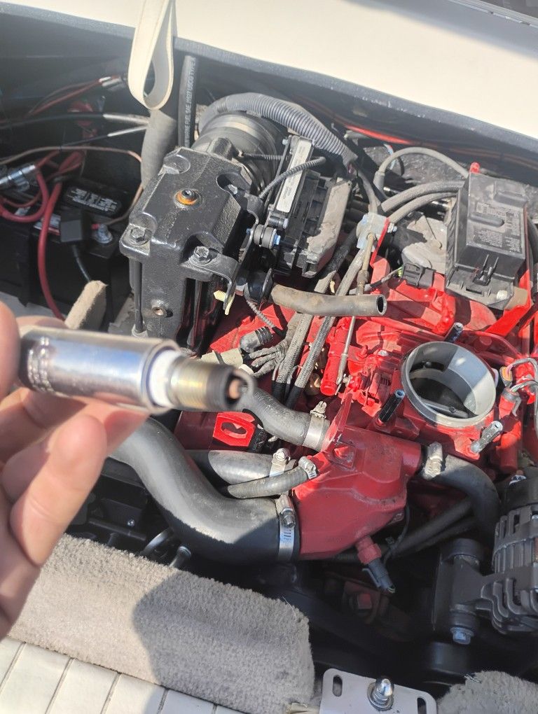 Boat 🧰🪛👨🔧 V bottom Outboard Jetboat