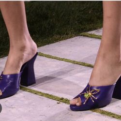 La Perla Runway Mules Vintage 2017 Sz 9