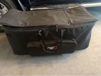 Really nice Gator Large Electronic Drum Kit Bag with Wheels