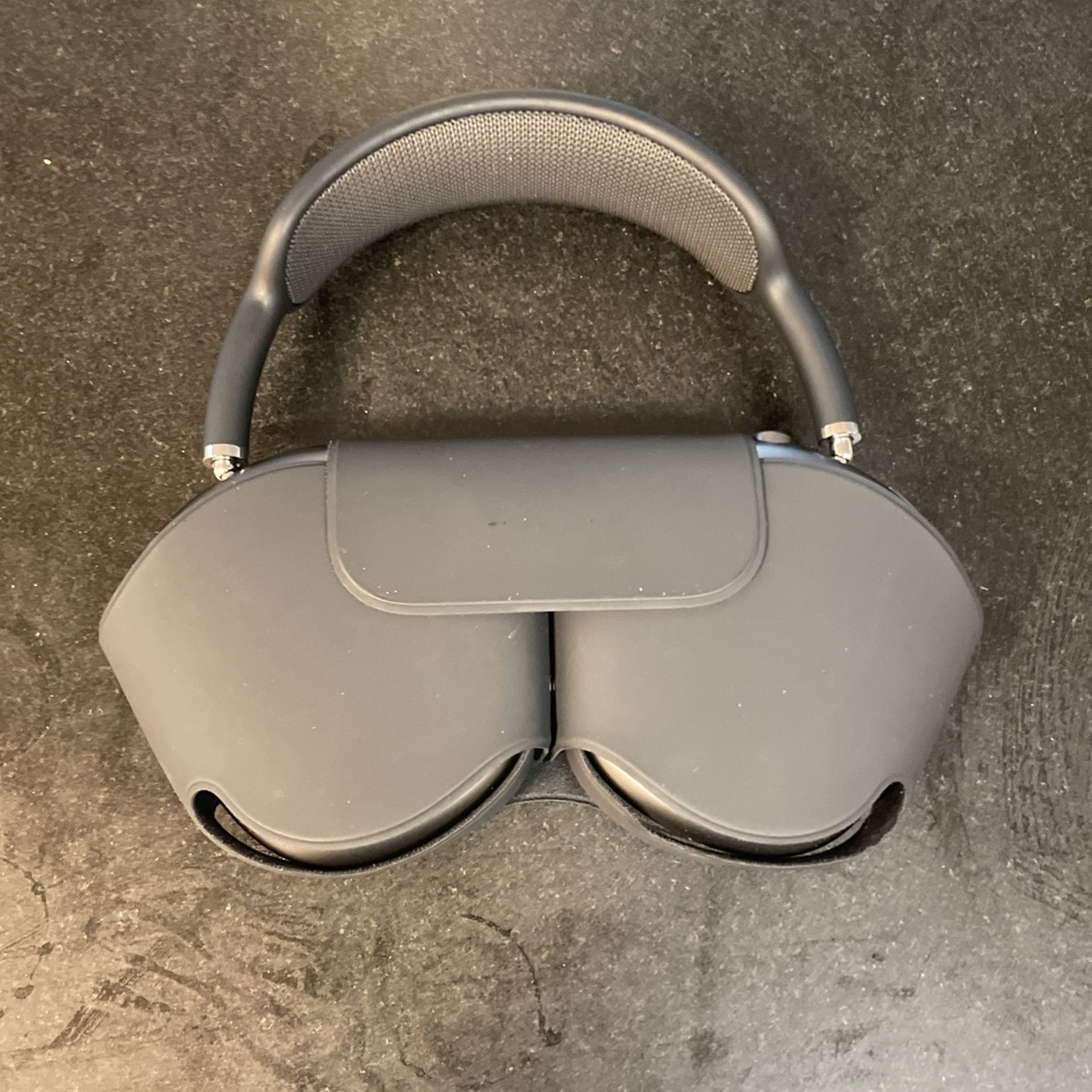 AirPods Max (No Box)