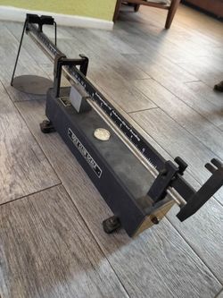 Golf club scale