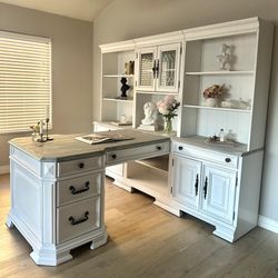 Fabulous White Wall Unit Reception L Corner T Desk Like New