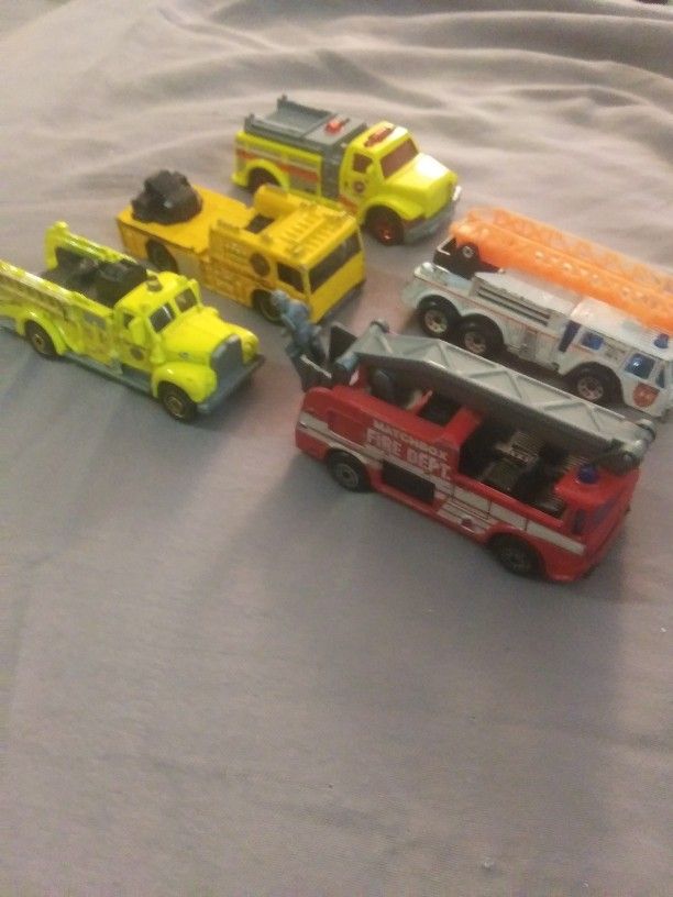 Vtg80 & Early 2000s Matchbox Fire Truck Engines