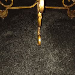 "Stylish Coffee Table – $30 | Moving Sale!"