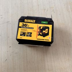 📌DEWALT 40 ft. Red Self-Leveling Cross Line Laser Level with (2) AA Batteries & Case) 👉 PRECIO FIRME NO MENOS👉$85 NEW