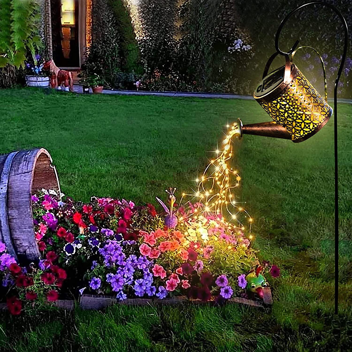 Solar Lights Outdoor Decorative, Solar Lantern Outdoor Hanging Waterproof Hollowed-Out Design, Decorative Retro Metal Solar Light with Hook for Garden