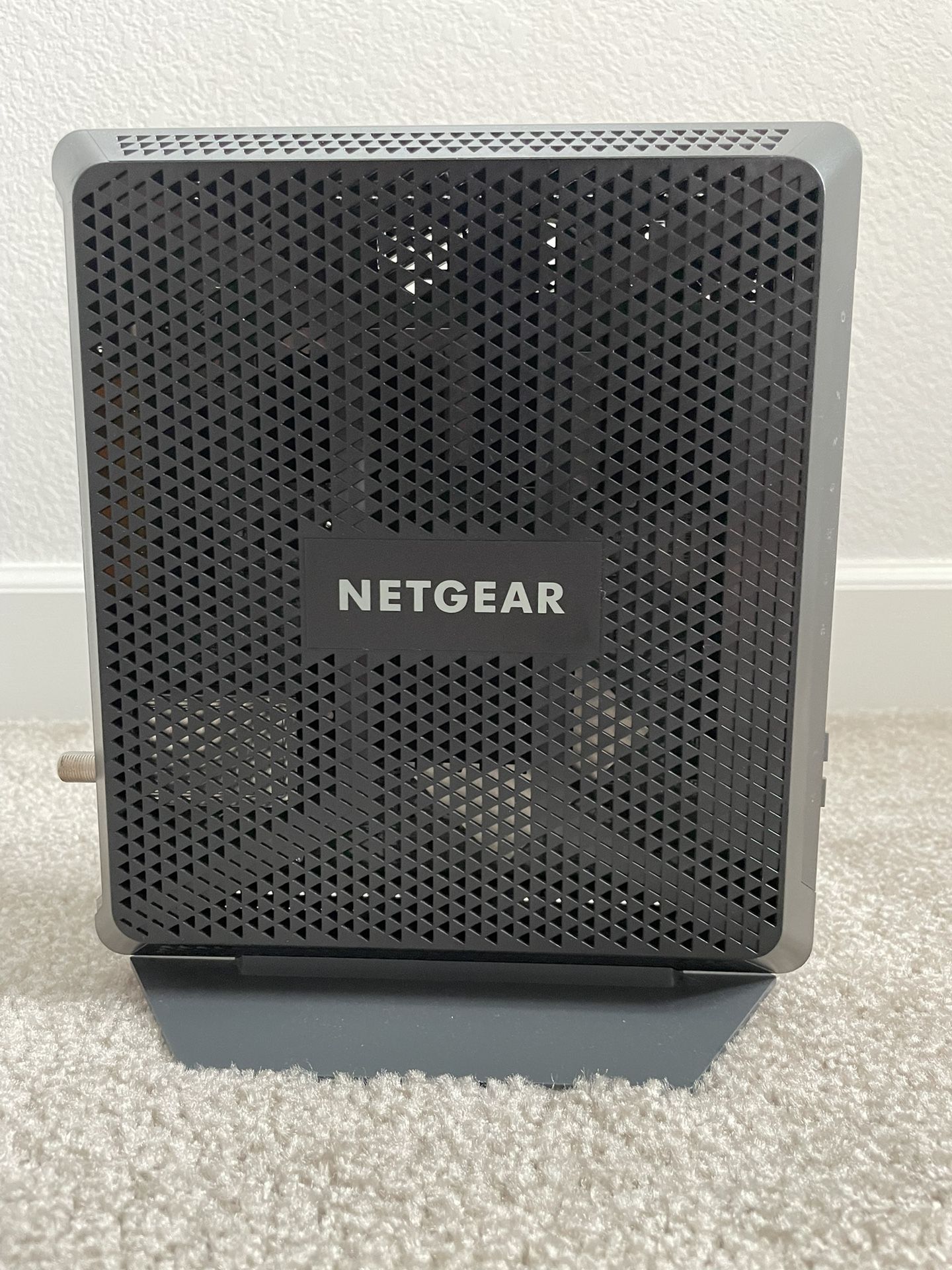 NETGEAR- Nighthawk Router