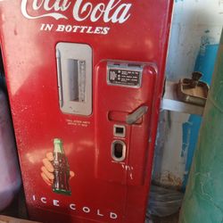 1950 Coca Cola Vending Machine