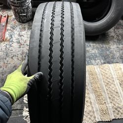 255/70/22.5 Michelin